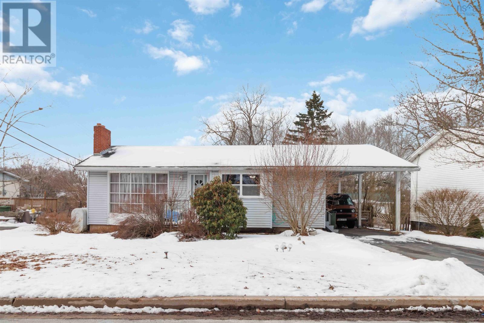 Property photo of 16 Balsam Circle