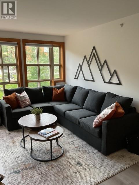 2060 Summit Drive Unit# 411, Panorama