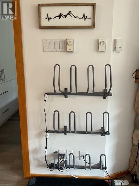 2060 Summit Drive Unit# 411, Panorama