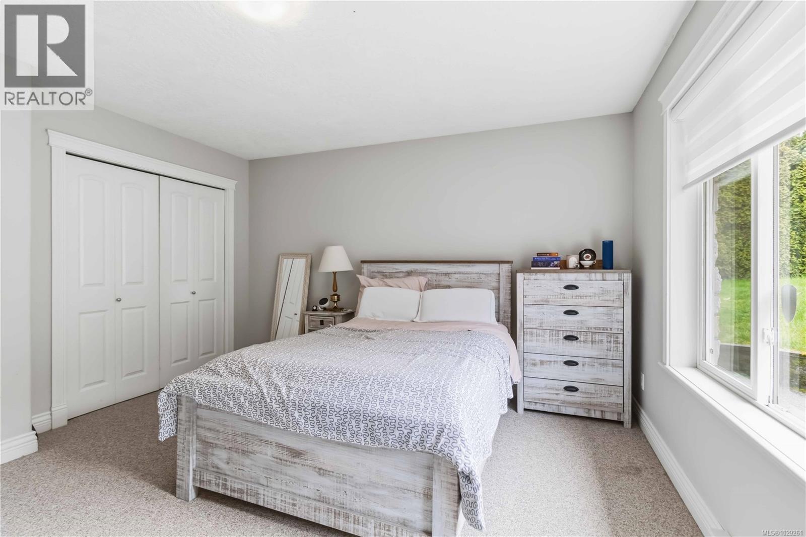 5549 ALDERLEY RD - 34