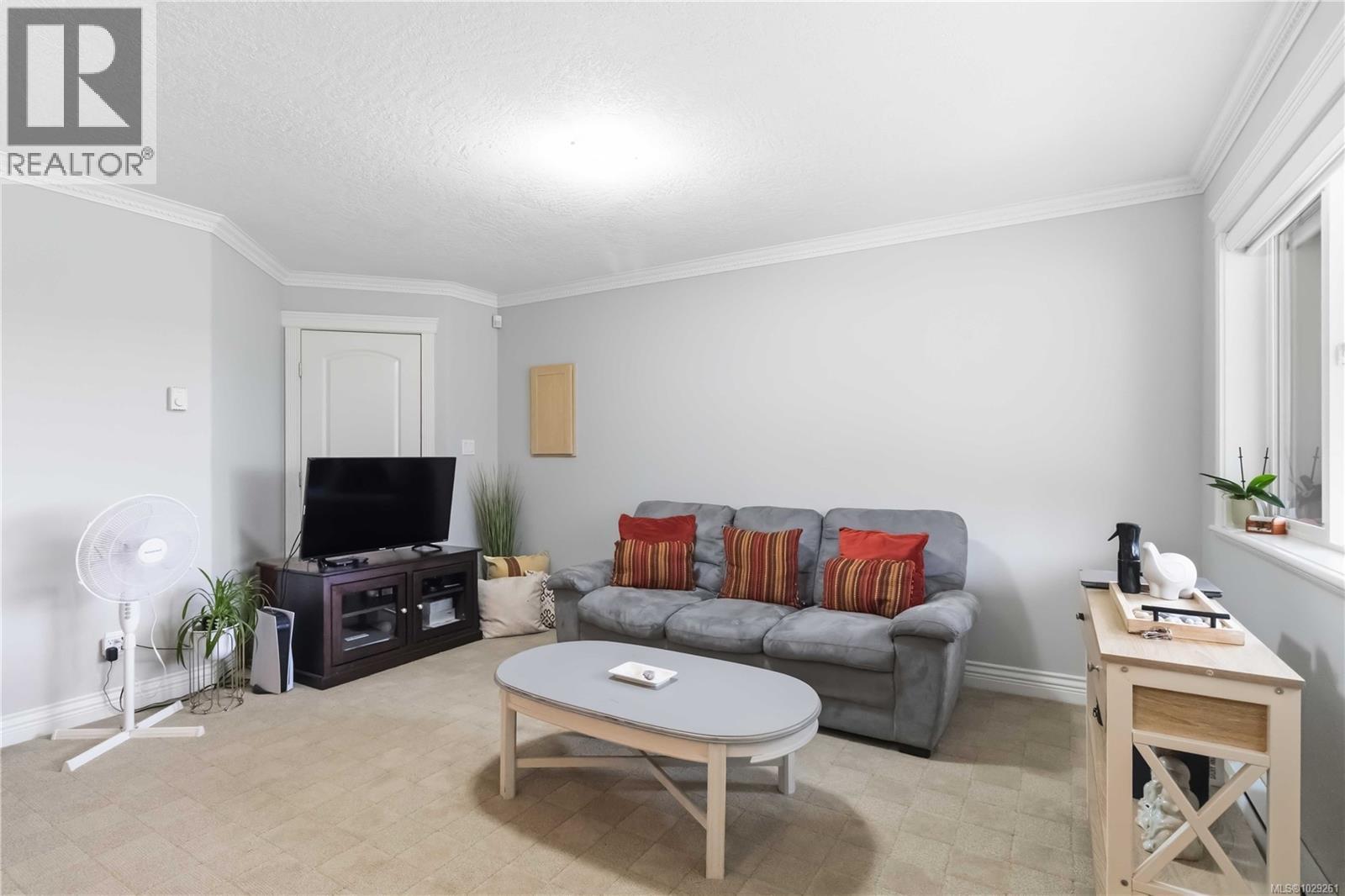 5549 ALDERLEY RD - 29