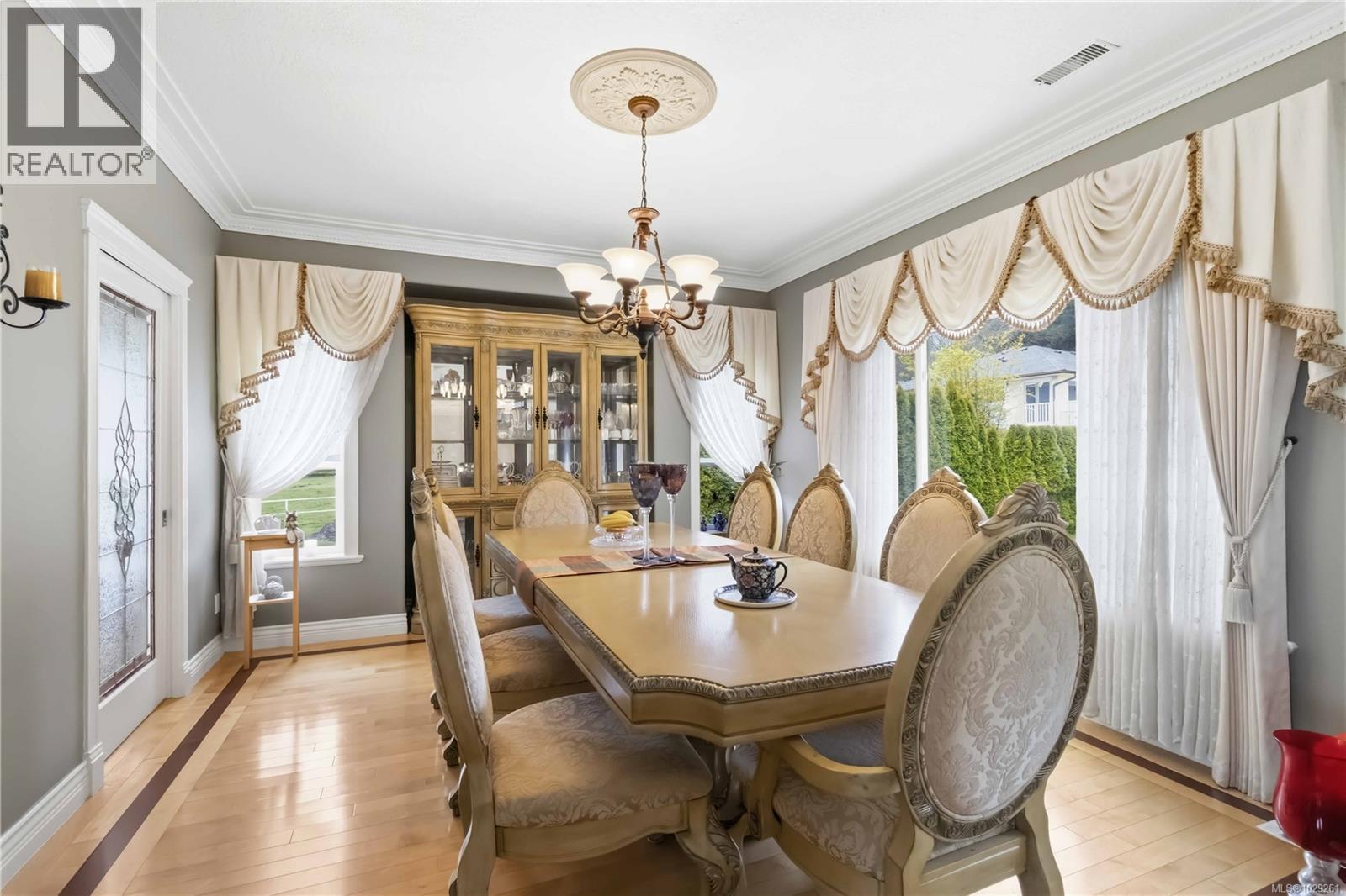 5549 ALDERLEY RD - 8