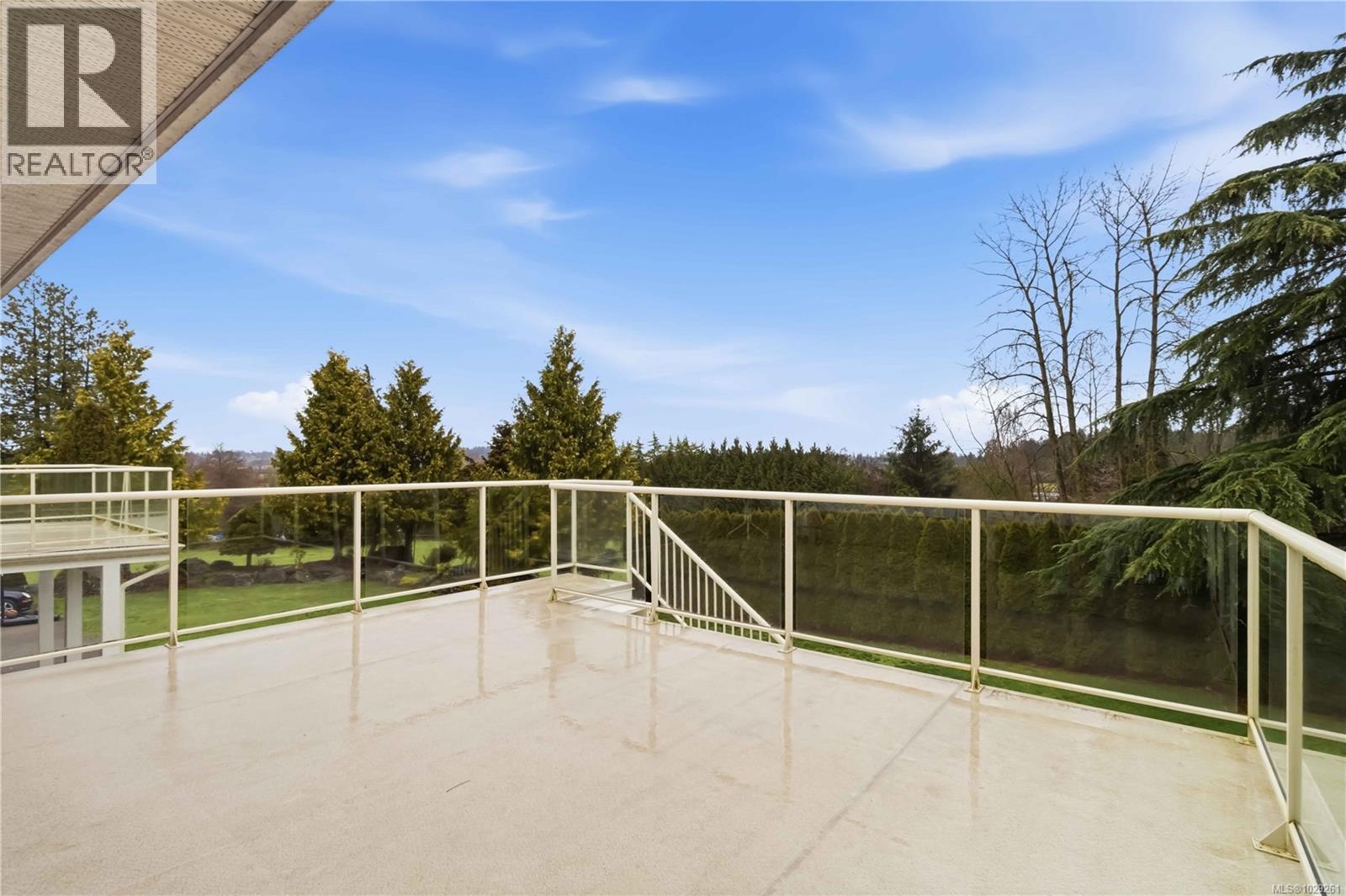 5549 ALDERLEY RD - 40