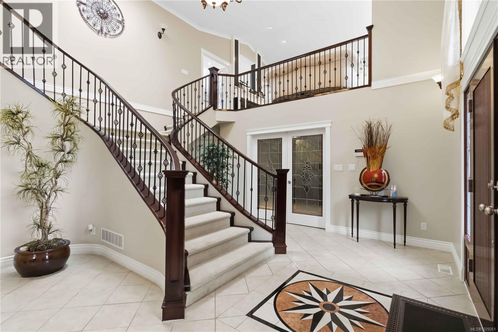 5549 ALDERLEY RD - 5