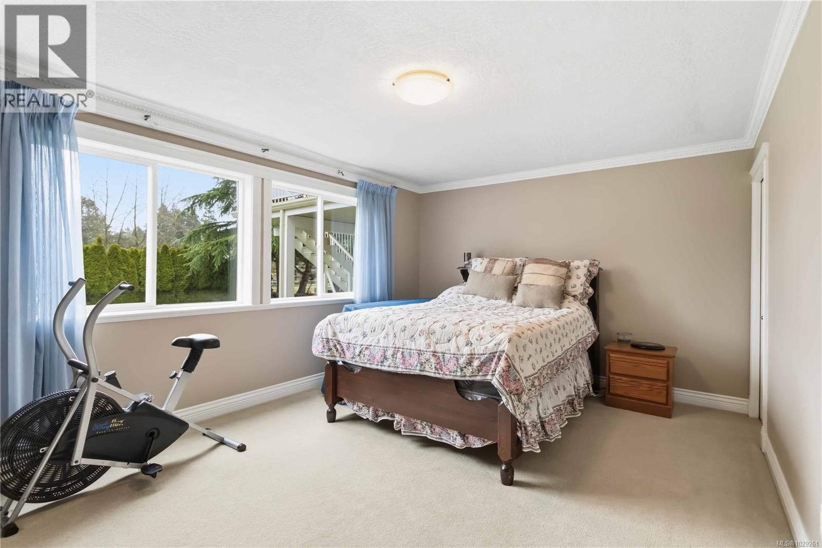 5549 ALDERLEY RD - 38