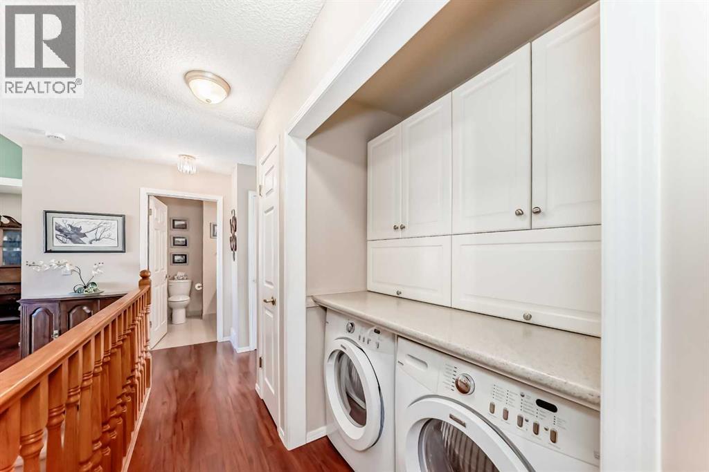 Single Family House for Sale in  Macewan Ridge Villas NW MacEwan Glen Calgary 