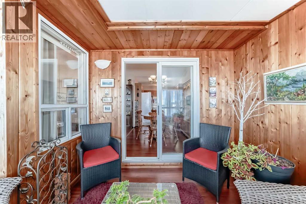 Single Family House for Sale in  Macewan Ridge Villas NW MacEwan Glen Calgary 