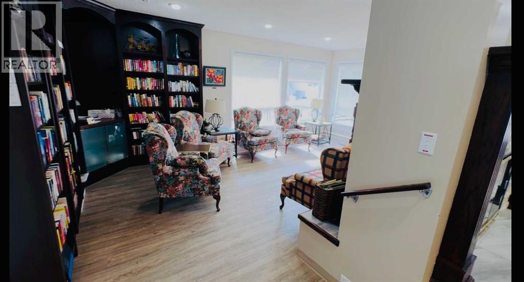 Single Family House for Sale in  Macewan Ridge Villas NW MacEwan Glen Calgary 