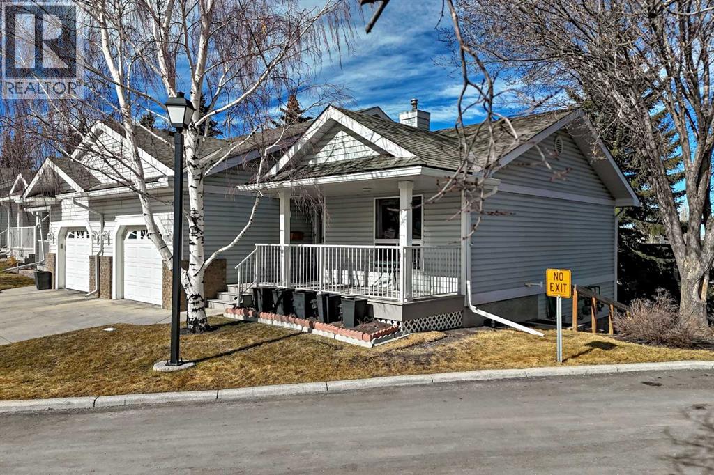 Single Family House for Sale in  Macewan Ridge Villas NW MacEwan Glen Calgary 