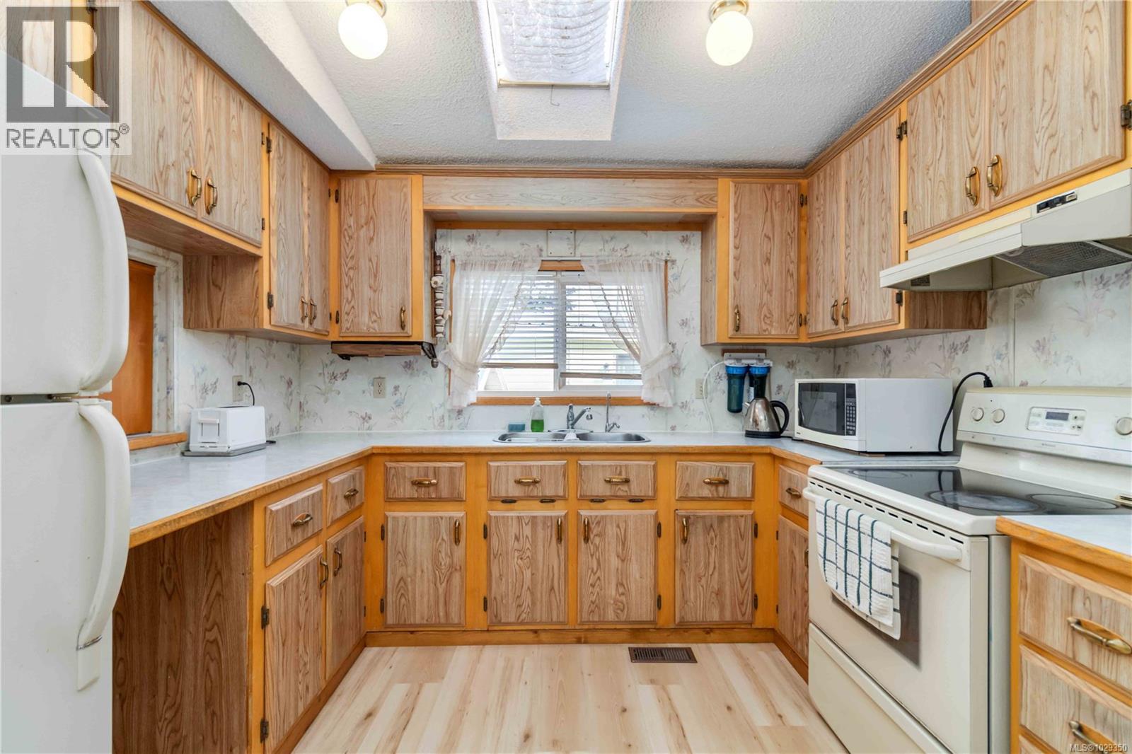 29 7871 West Coast Road, Sooke