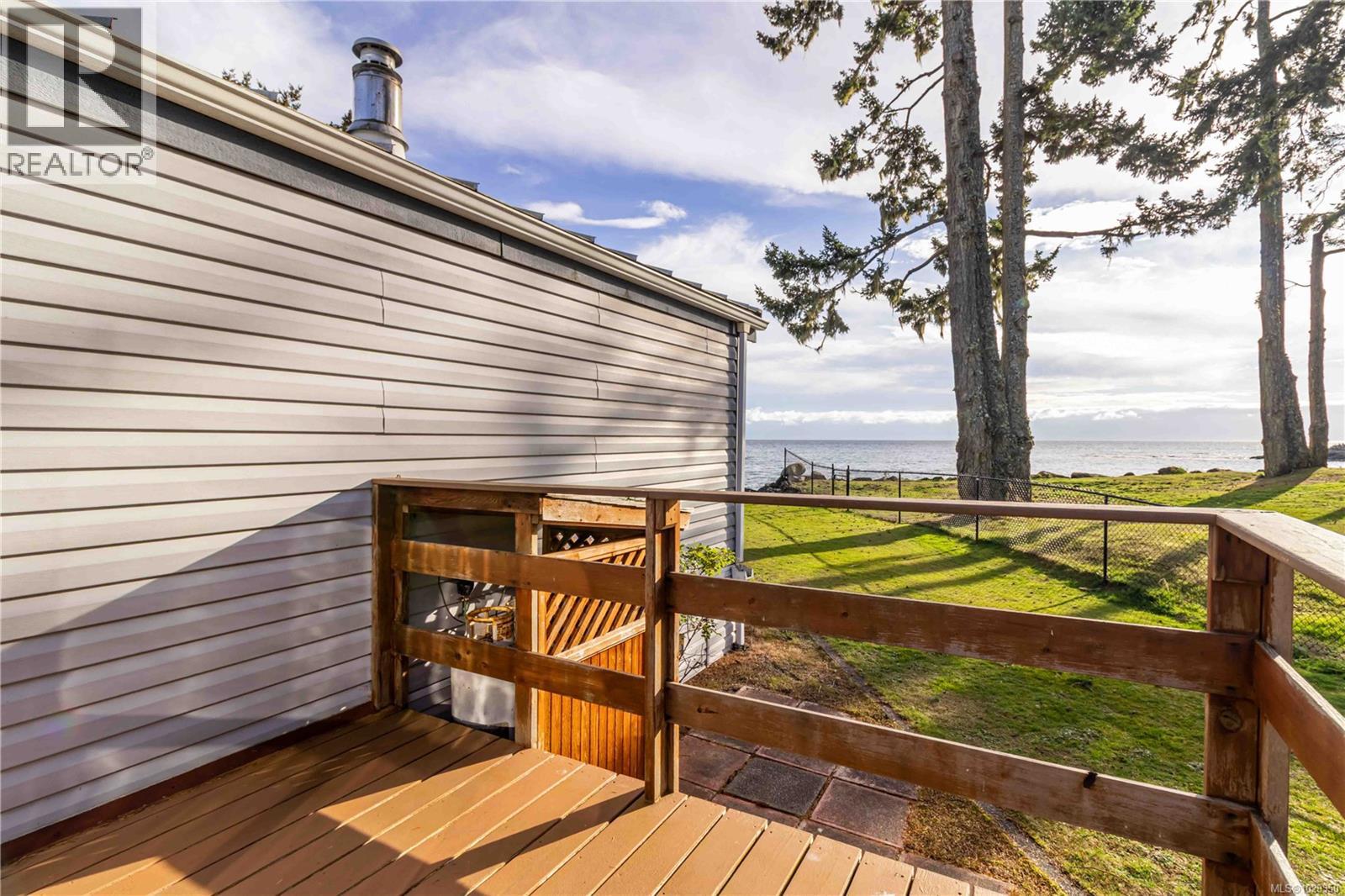 29 7871 West Coast Road, Sooke