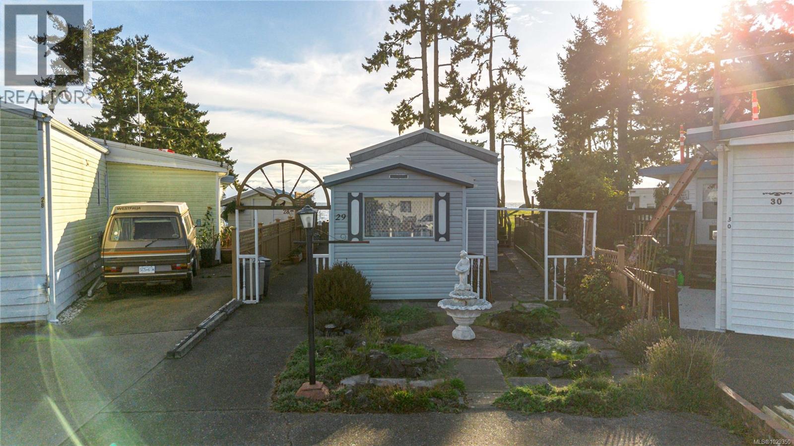 29 7871 West Coast Road, Sooke