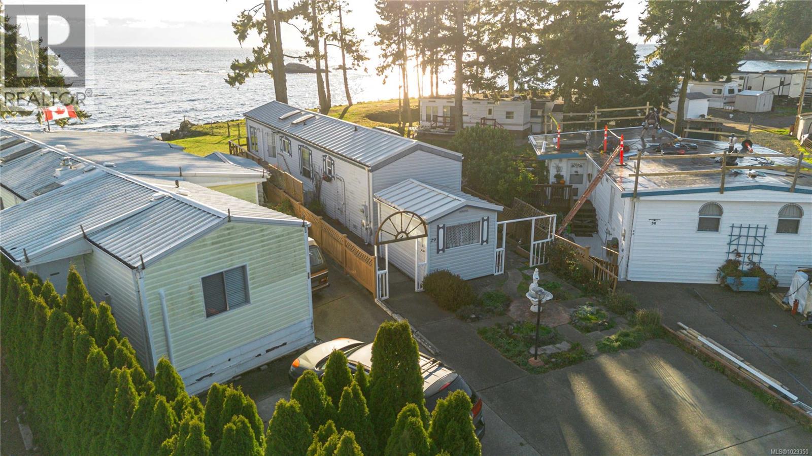 29 7871 West Coast Road, Sooke