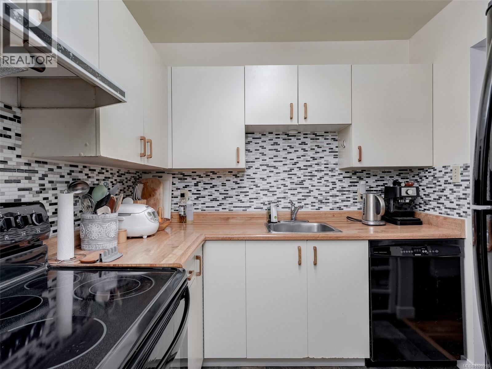 #406 3258 ALDER ST - 10