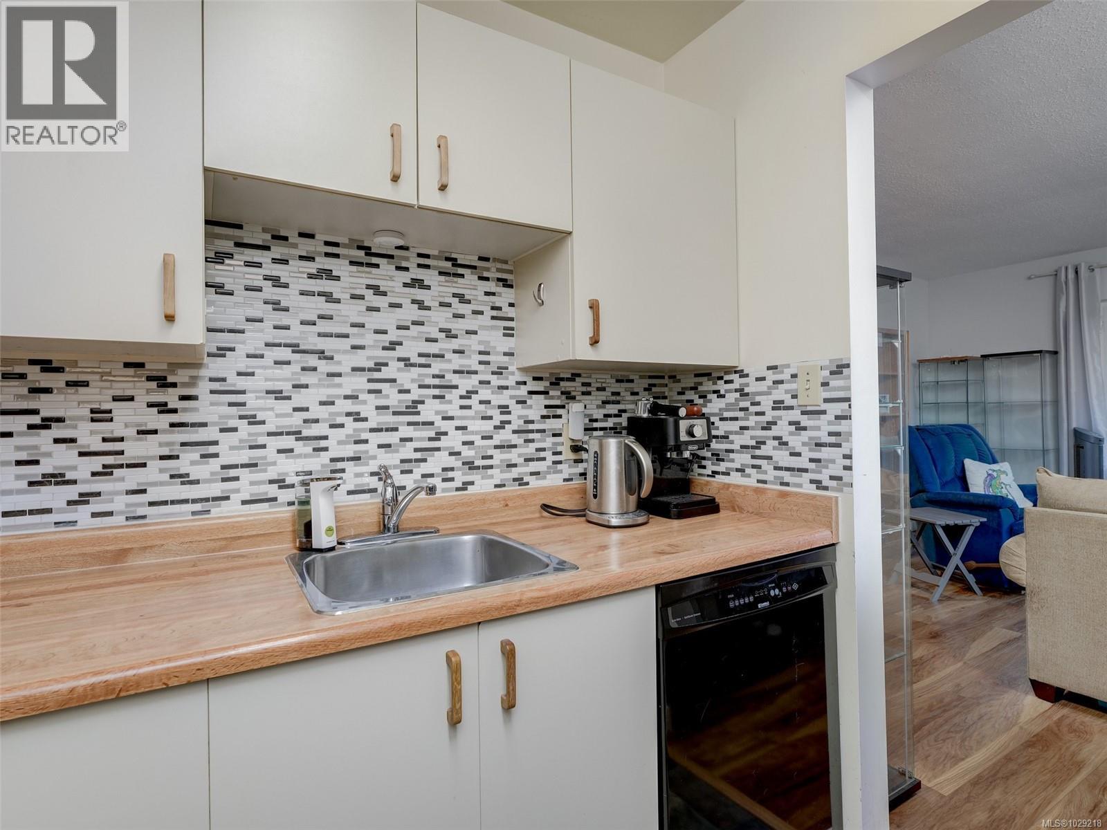 #406 3258 ALDER ST - 11