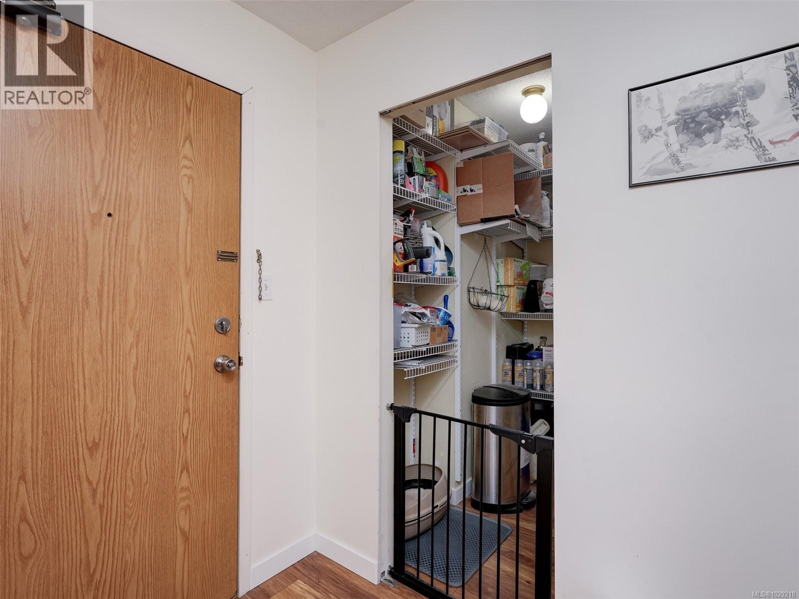 #406 3258 ALDER ST - 18