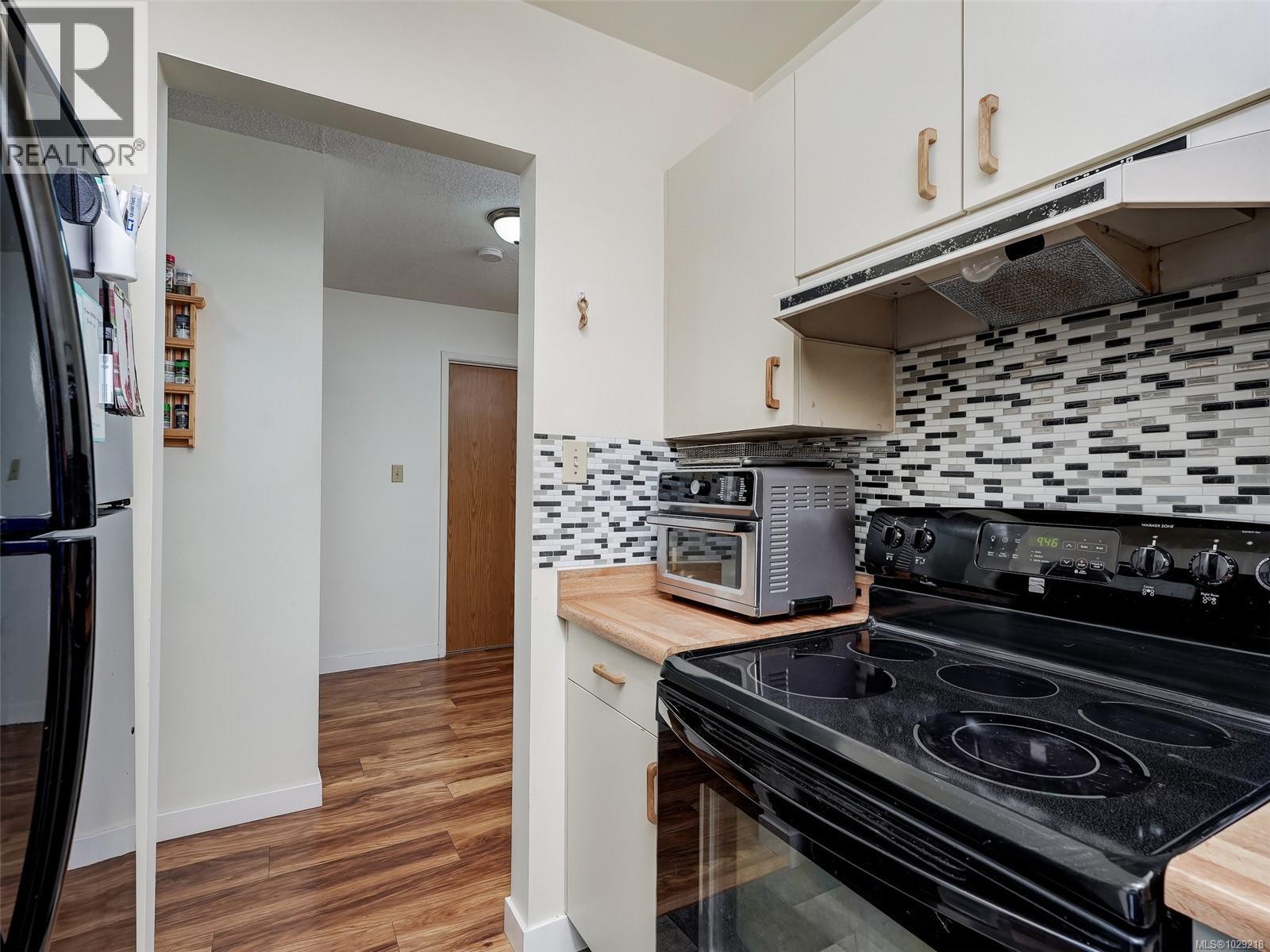 #406 3258 ALDER ST - 9