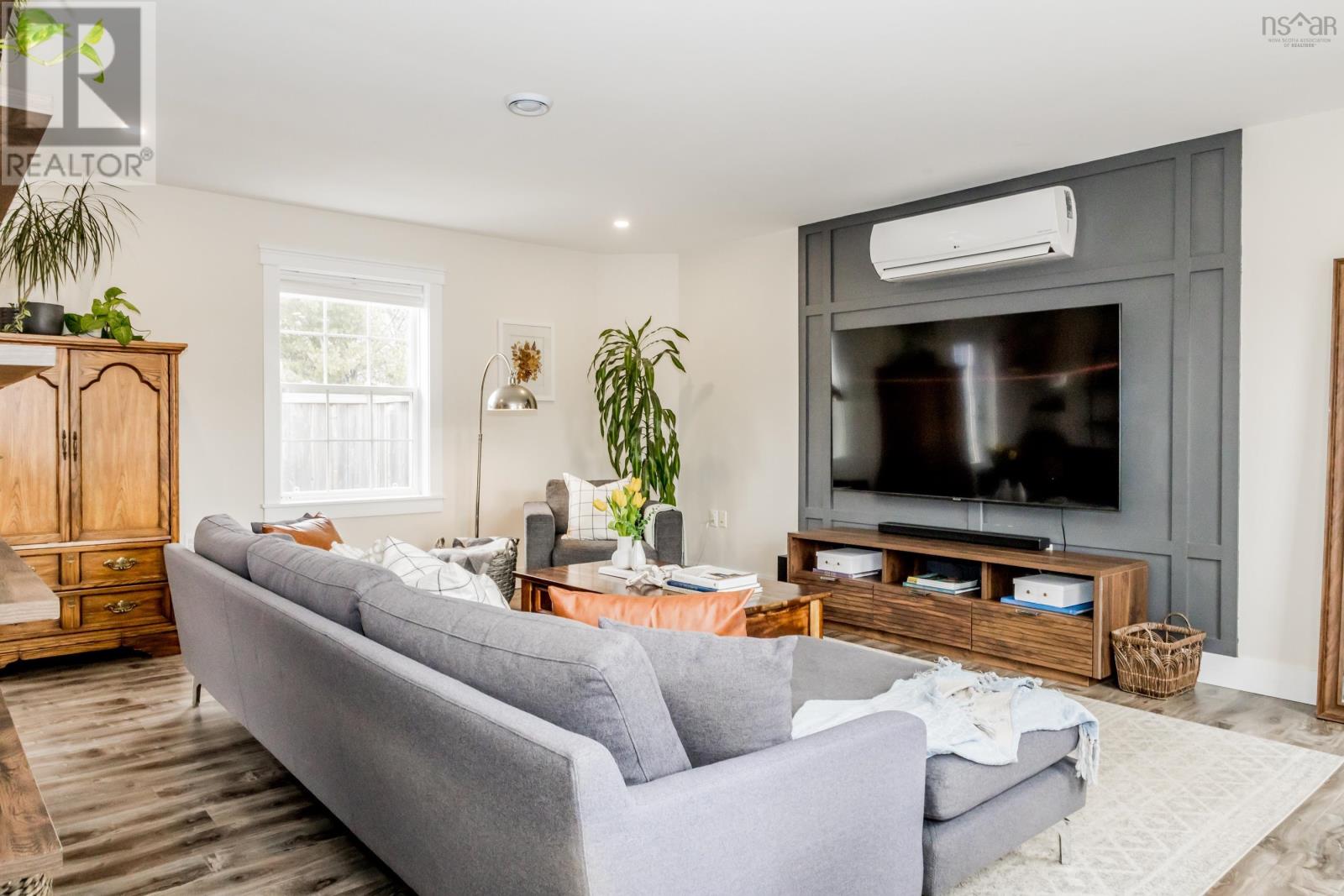 Property 17 of 44 of 71 Acorn Lane