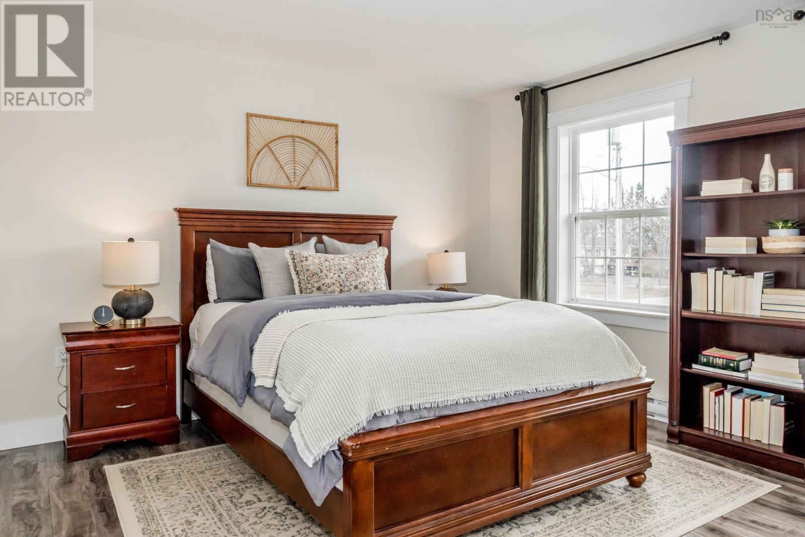 Property 27 of 44 of 71 Acorn Lane