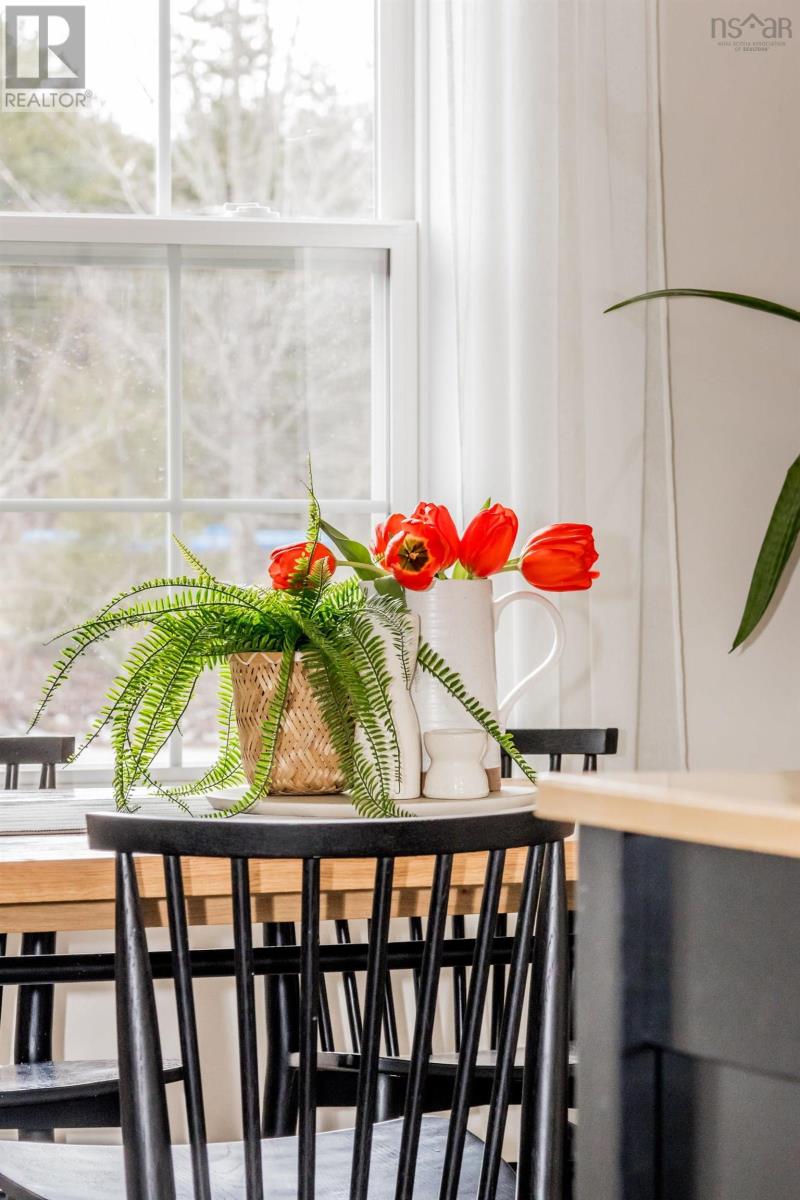 Property 6 of 44 of 71 Acorn Lane