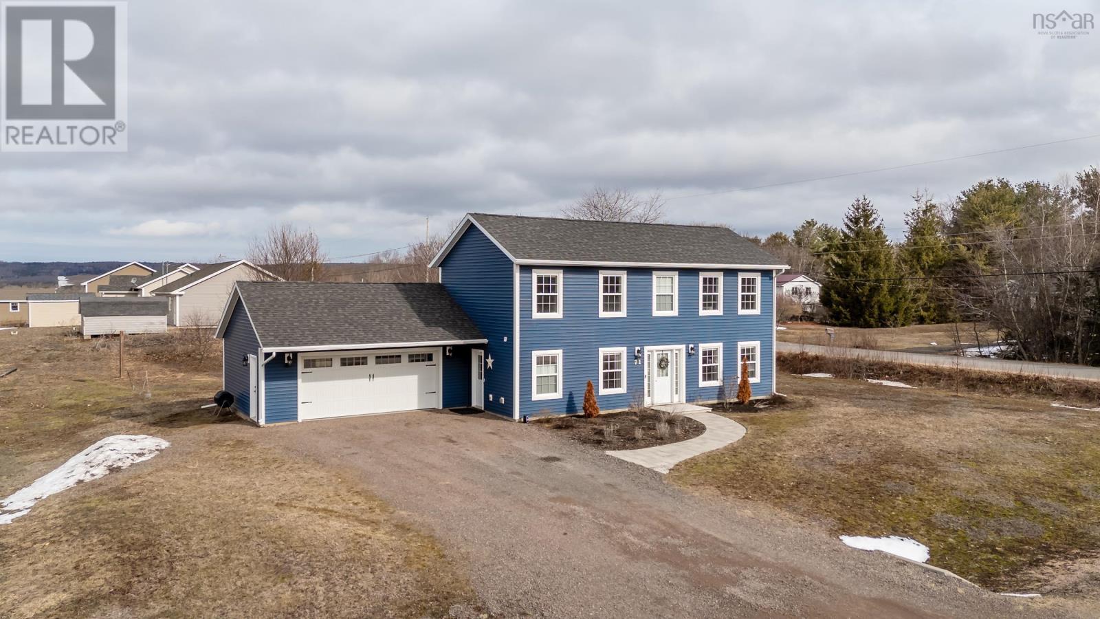 Property 2 of 44 of 71 Acorn Lane