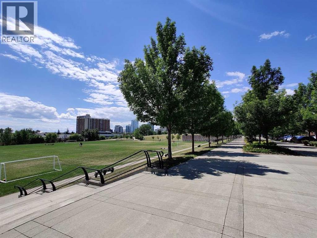 Single Family House for Sale in   Centre Avenue NE Bridgeland/Riverside Calgary 