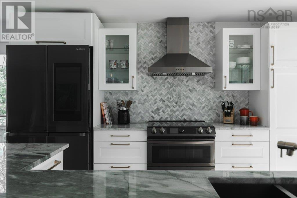 Property 9 of 46 of 132 Regent Street