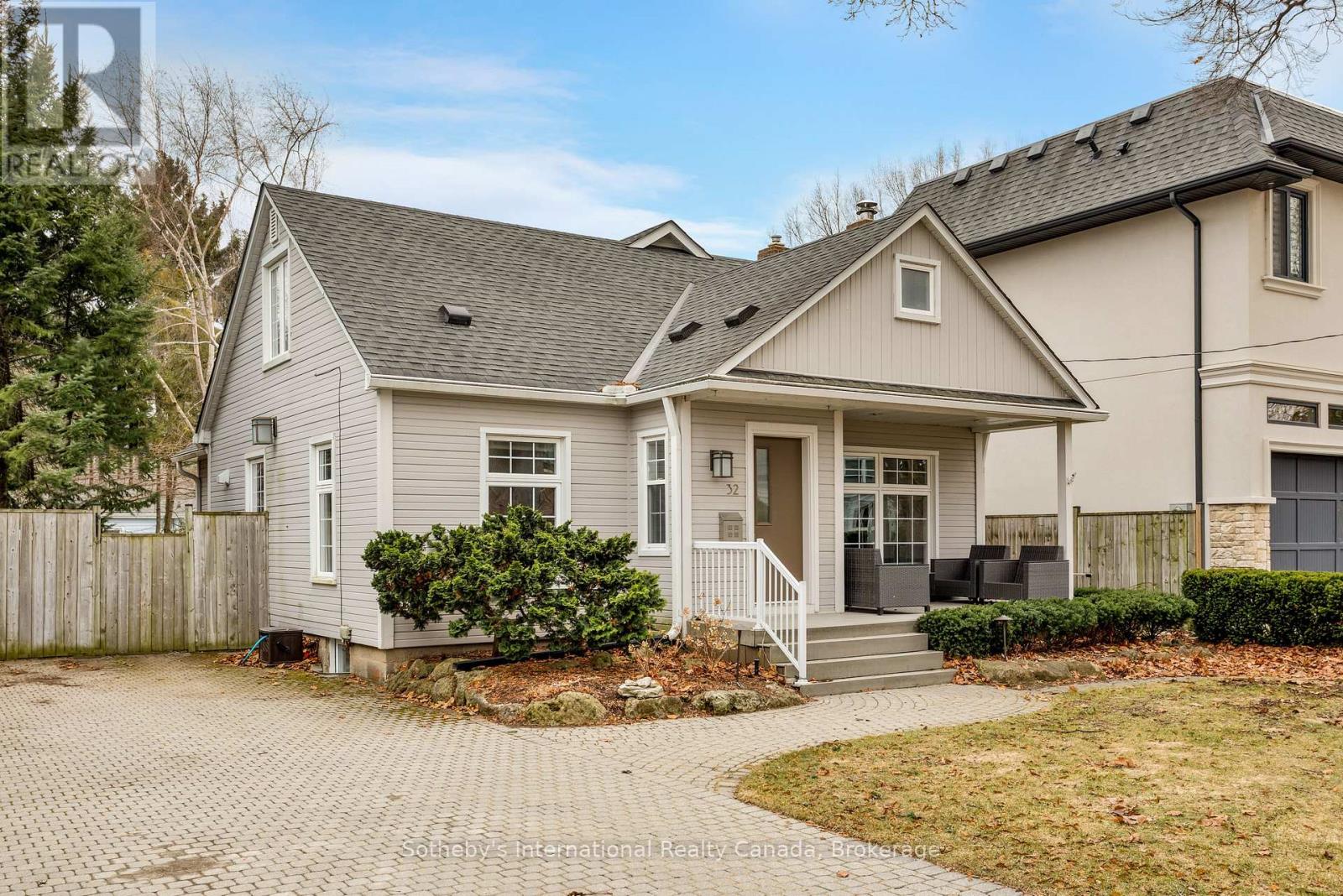 32 ANDERSON STREET - 2