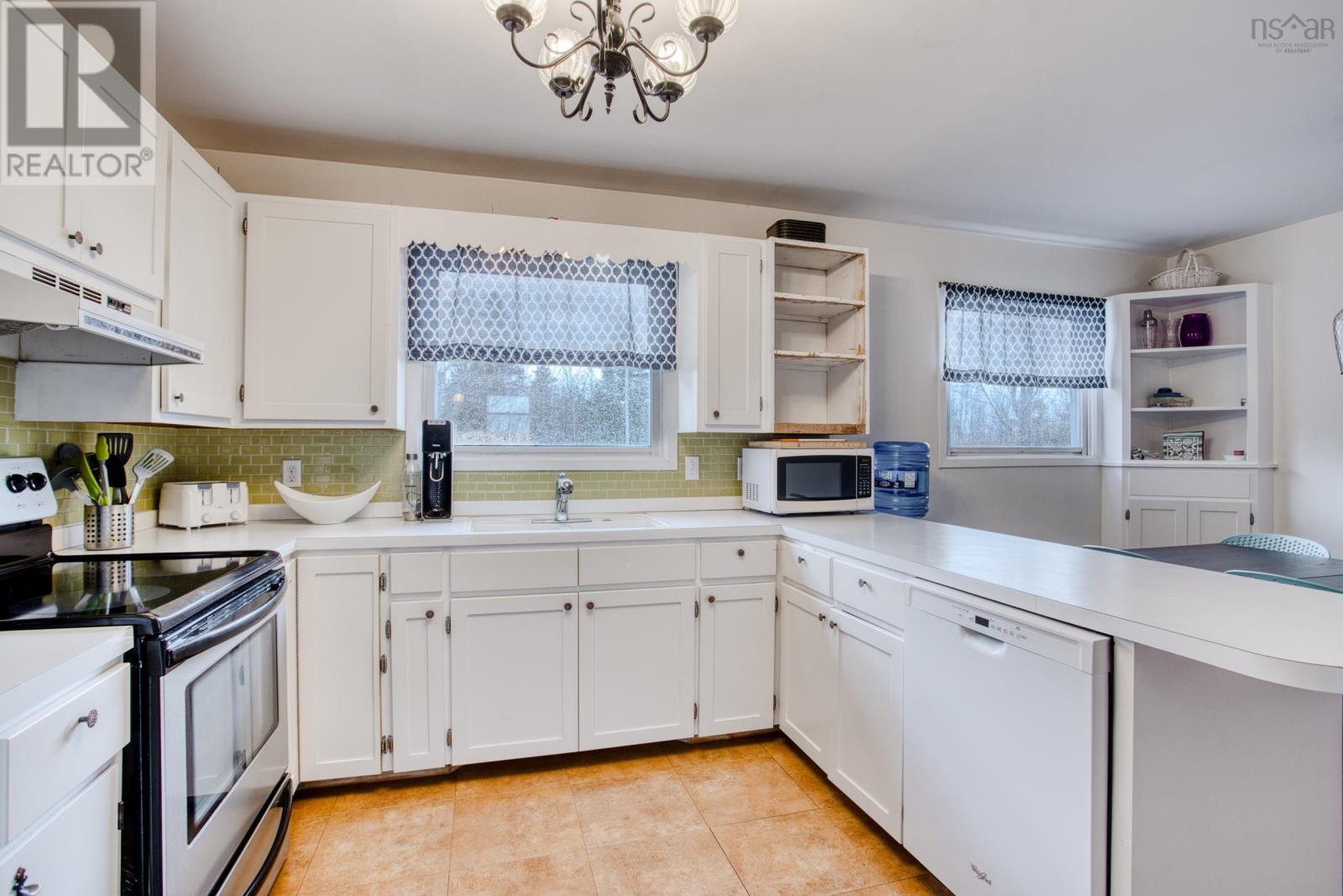 Property 17 of 50 of 12407 Highway 4