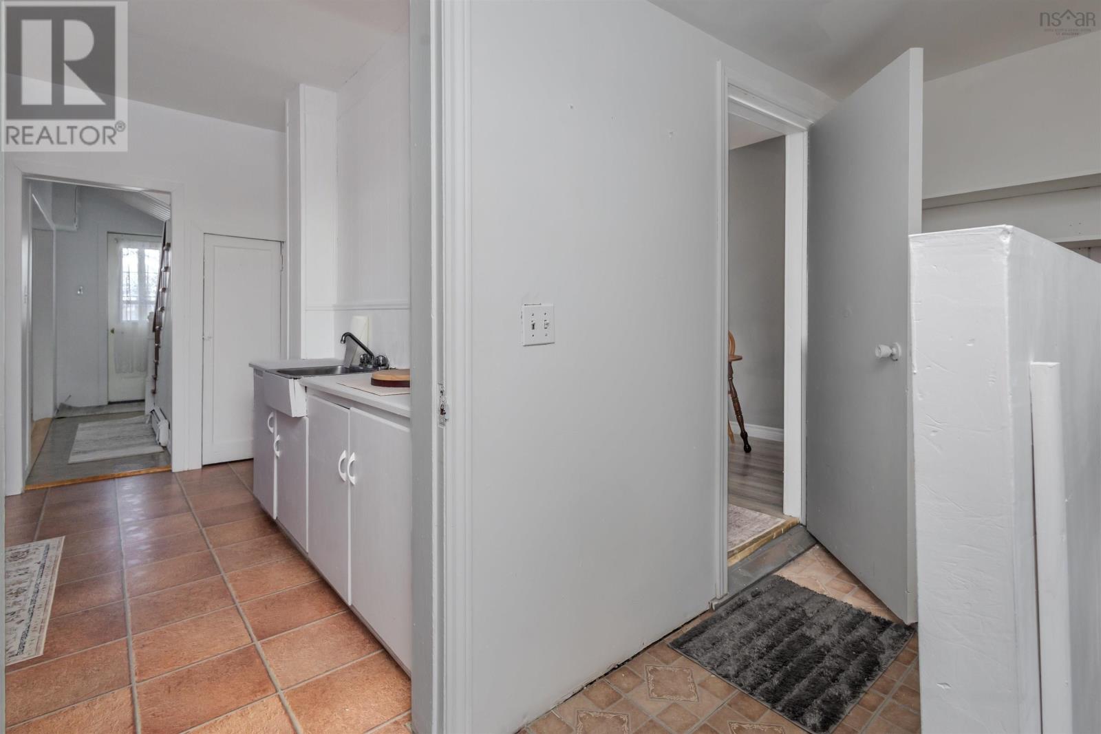 Property 22 of 41 of 192-194 Gatacre Street