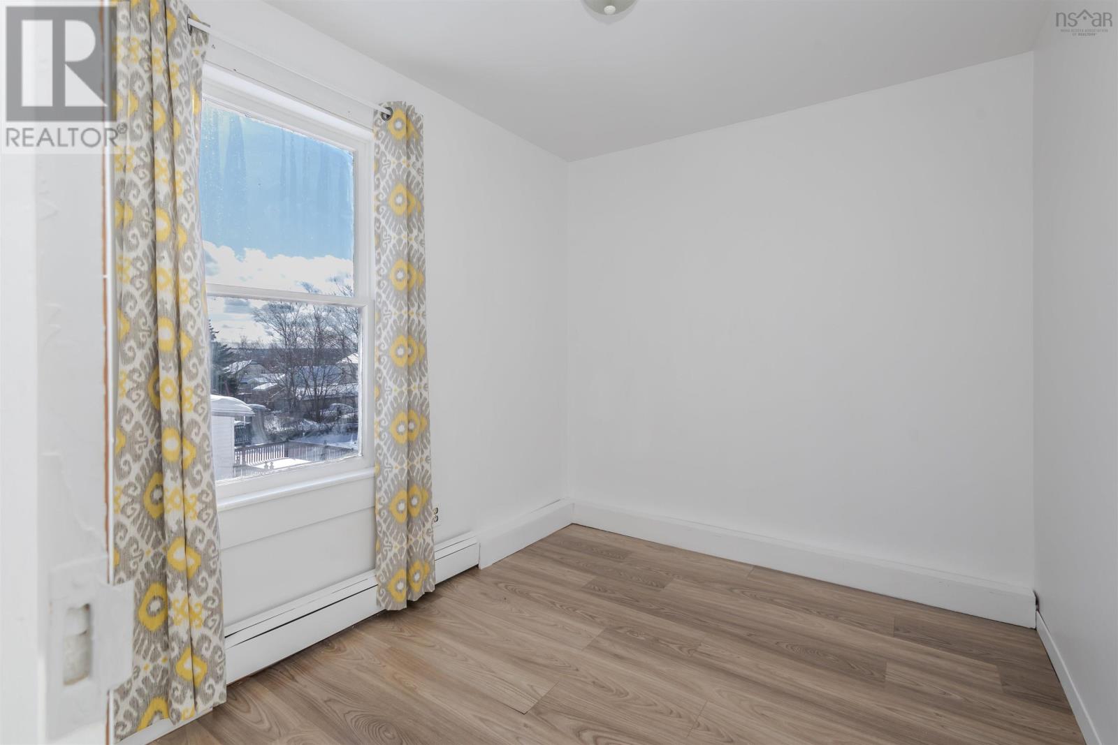 Property 20 of 41 of 192-194 Gatacre Street