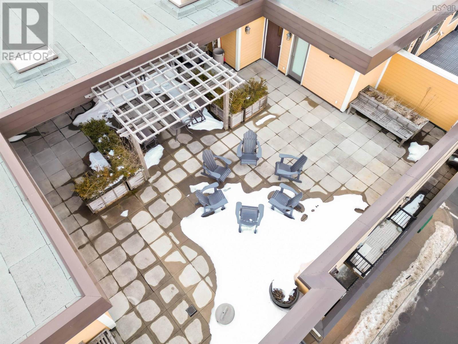 Property 17 of 36 of 407 70 Ochterloney Street