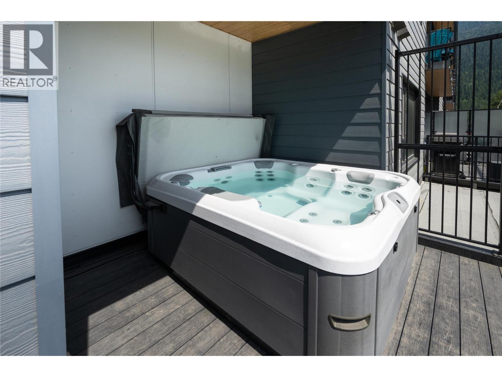 1701 Coursier Avenue Unit# 2213, Revelstoke