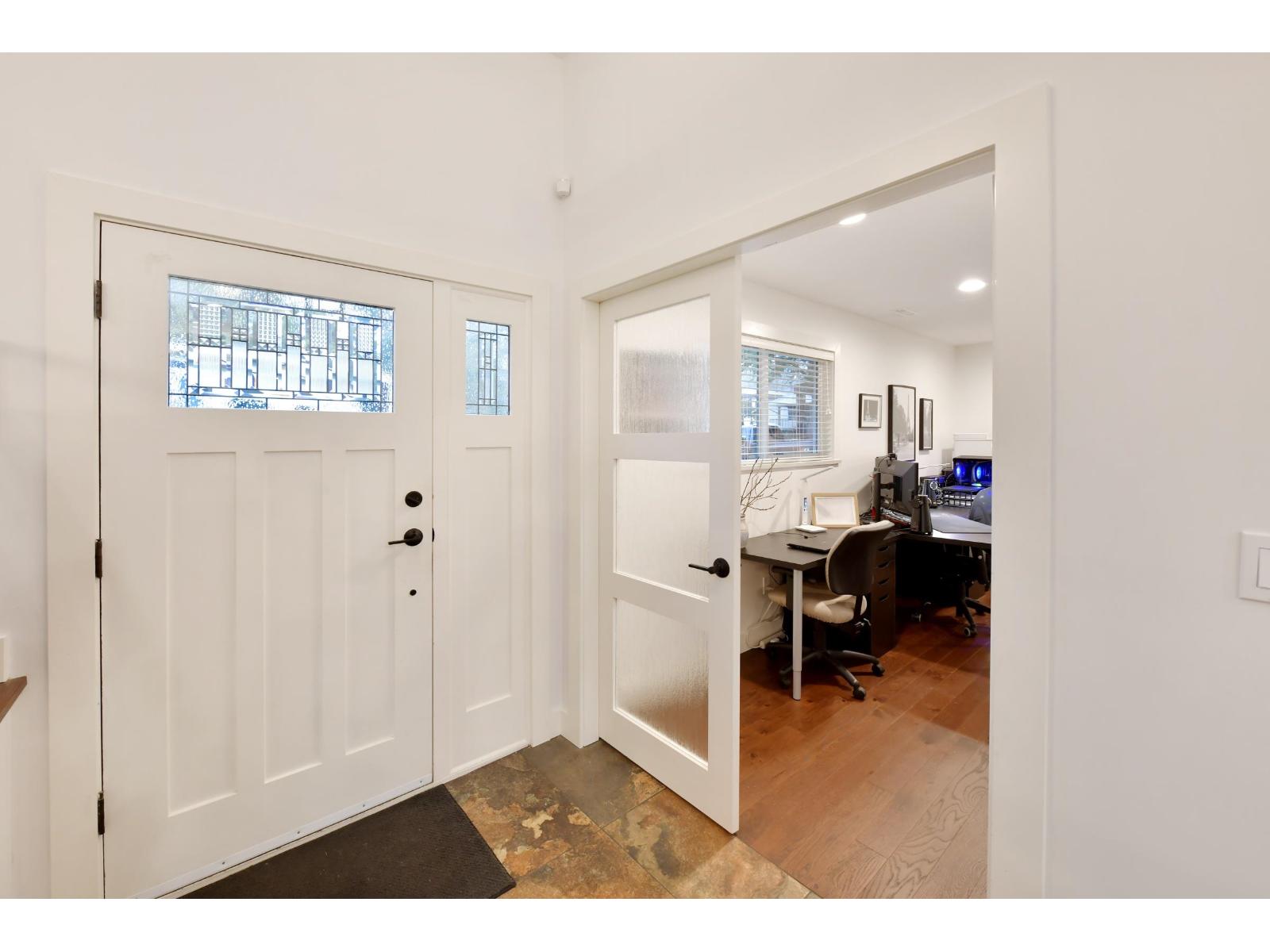 19824 40A Avenue - photo 2