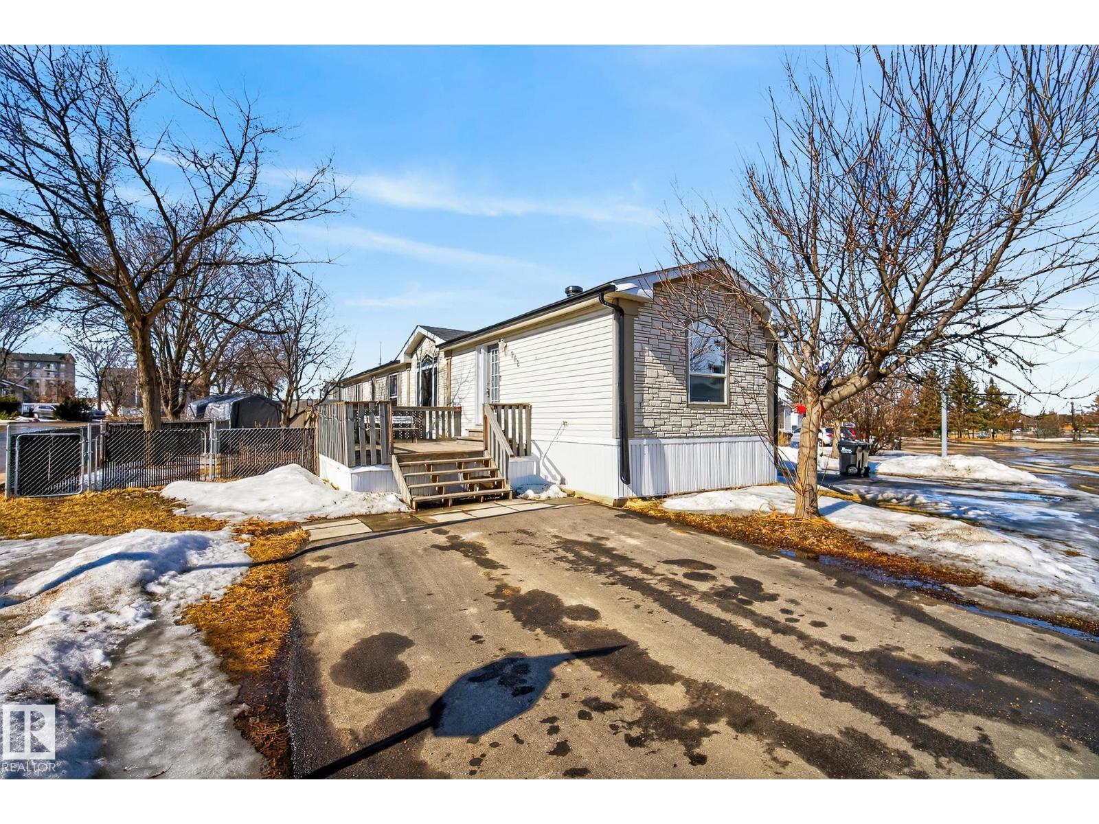 902 Jubilee Close, Sherwood Park