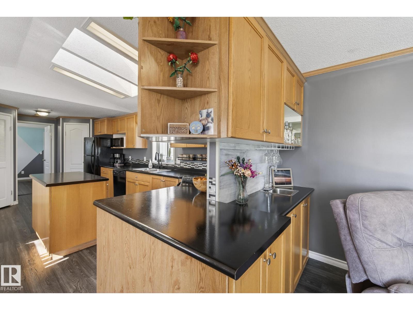 902 Jubilee Close, Sherwood Park