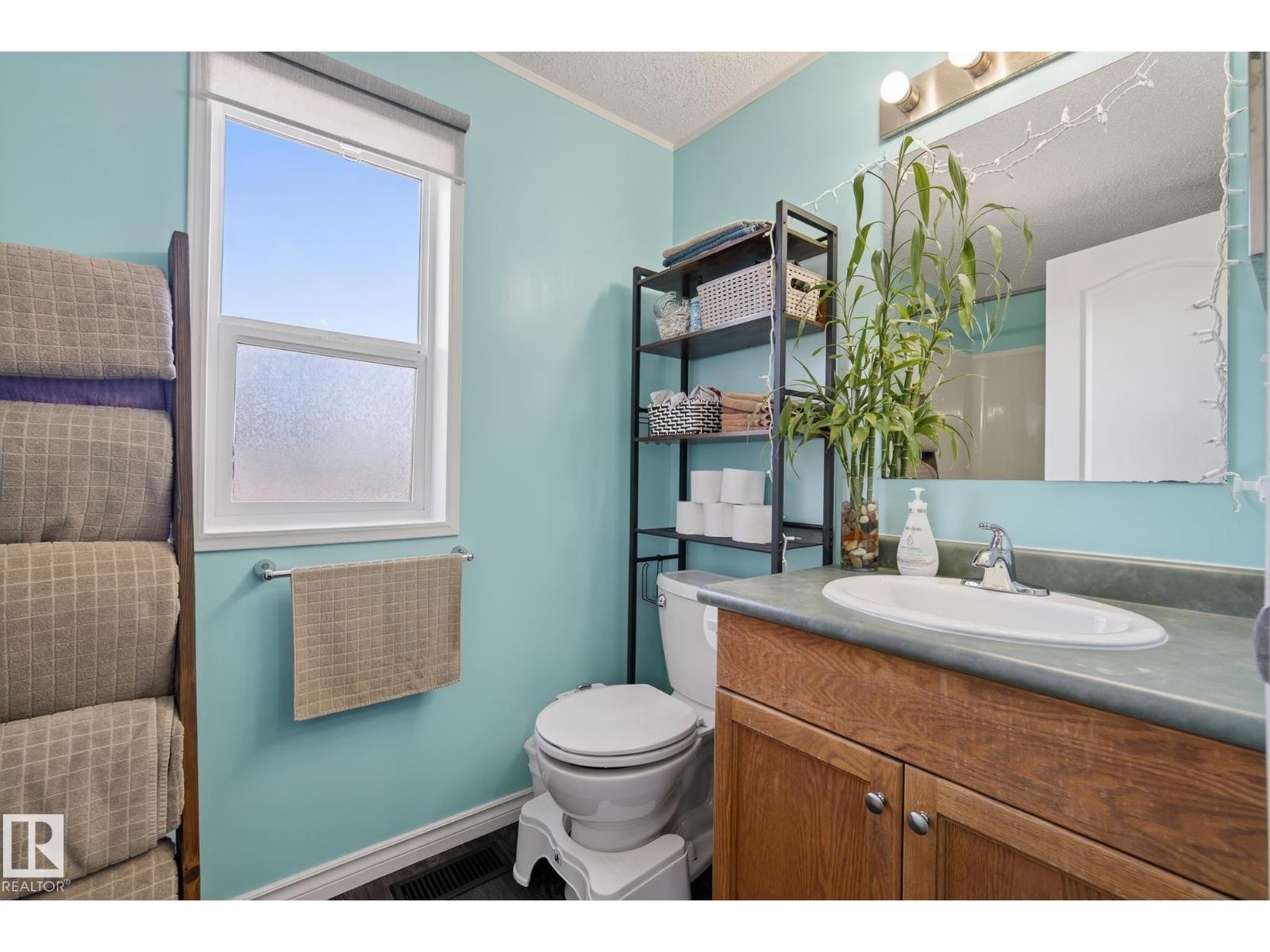 902 Jubilee Close, Sherwood Park