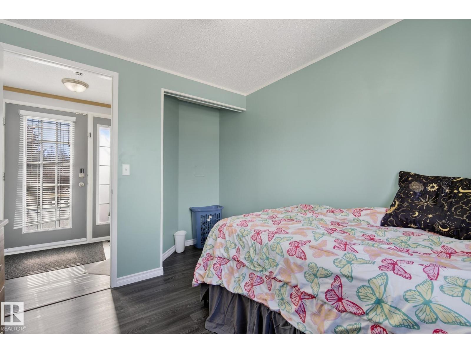 902 Jubilee Close, Sherwood Park