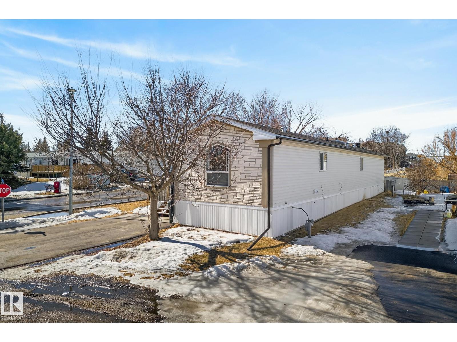 902 Jubilee Close, Sherwood Park