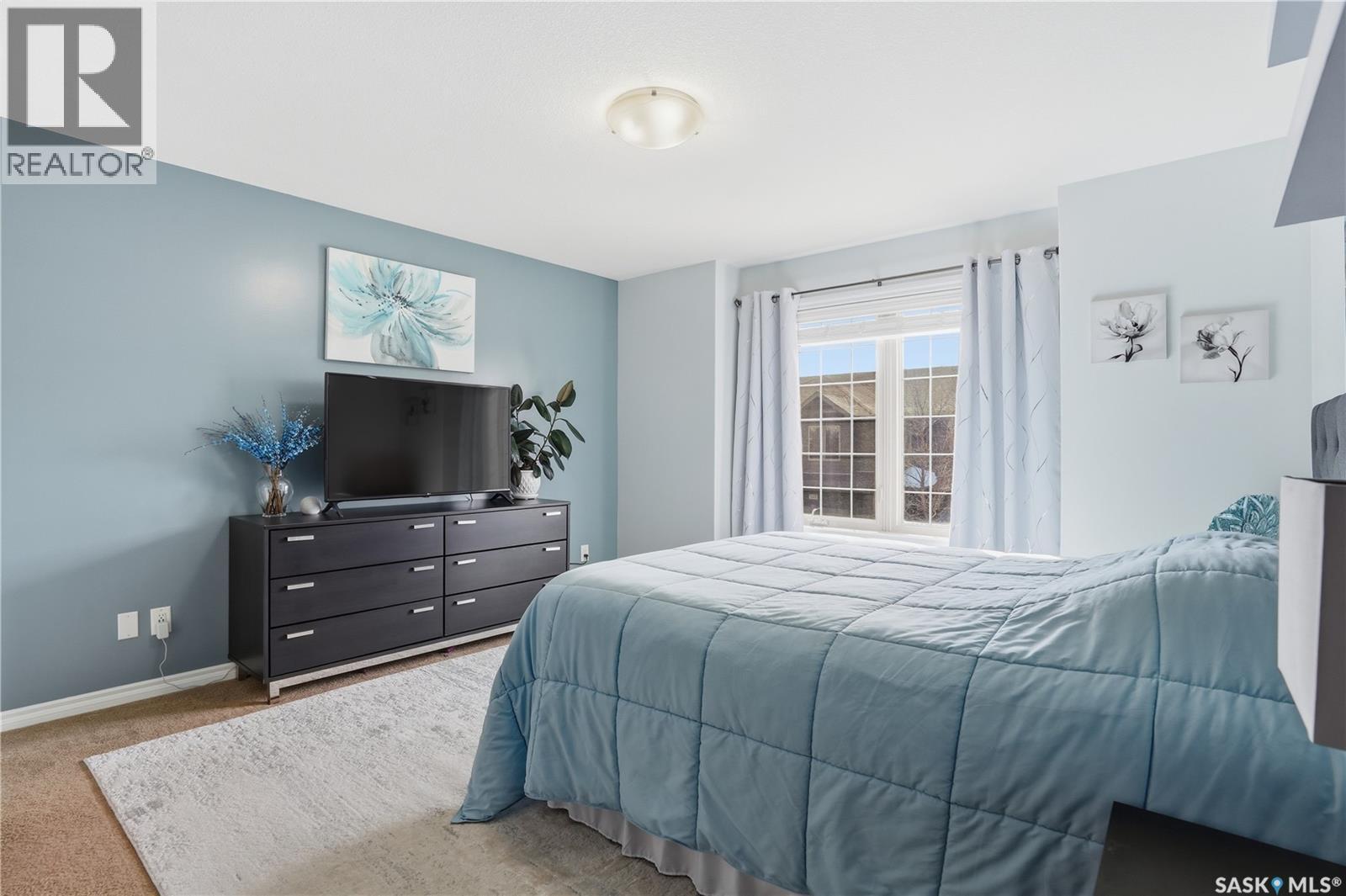 Single Family House 2 Level for Sale in   Windsor Park ROAD Regina 