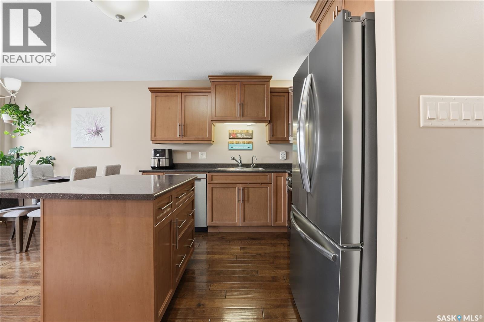 Single Family House 2 Level for Sale in   Windsor Park ROAD Regina 