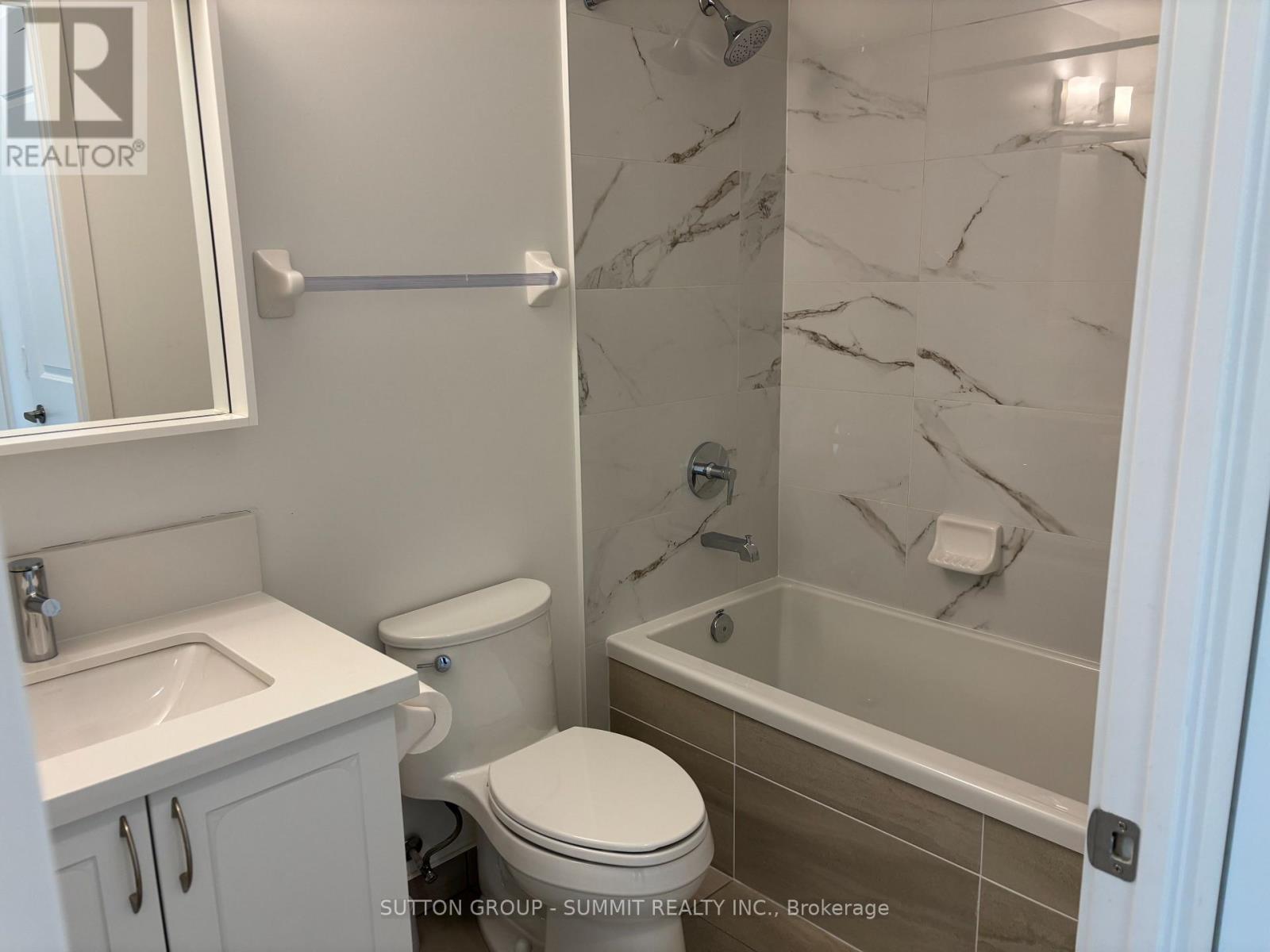 #507 4677 GLEN ERIN DRIVE - 20