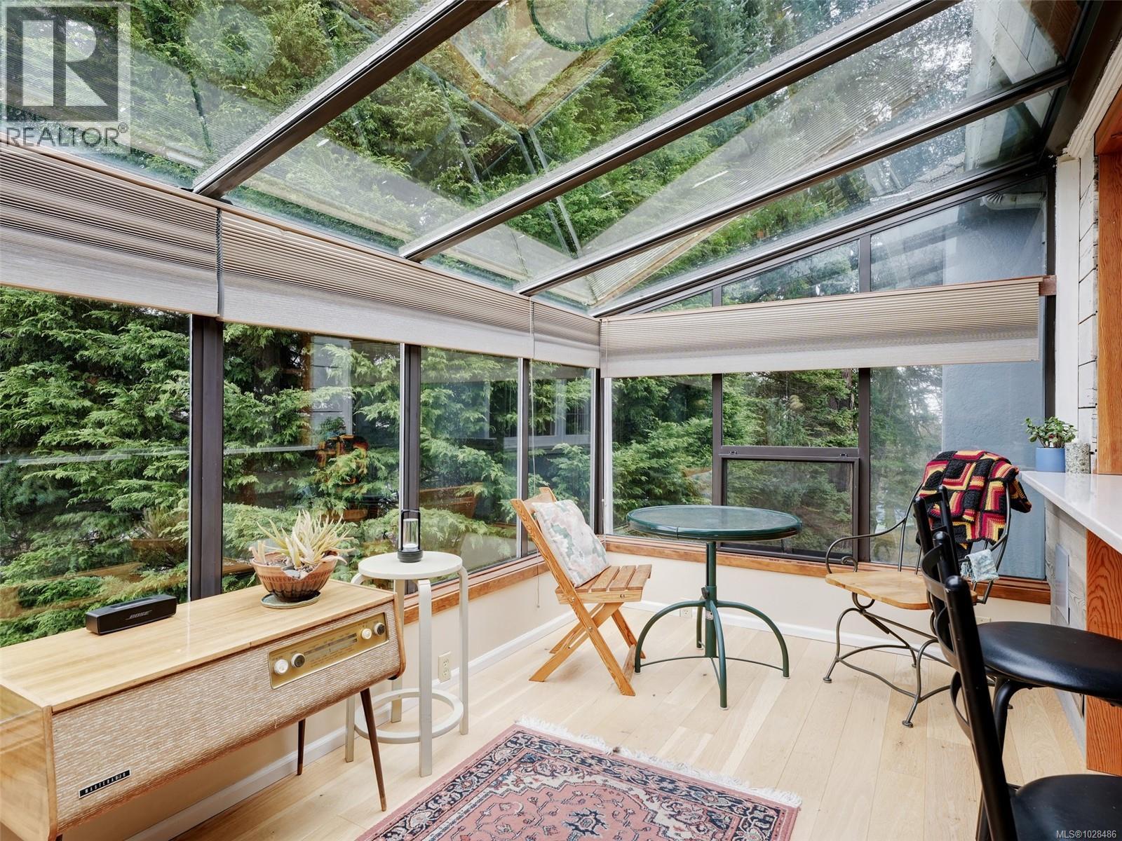 720 Sea Terr, Victoria