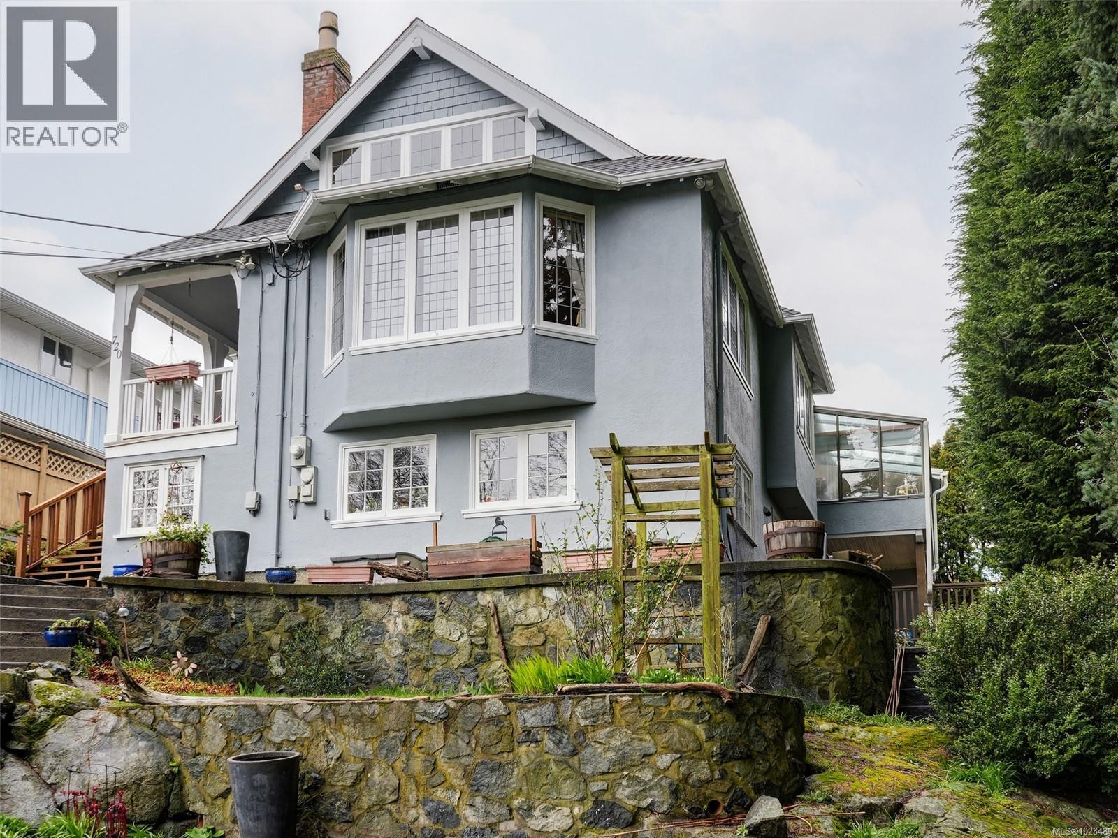 720 Sea Terr, Victoria