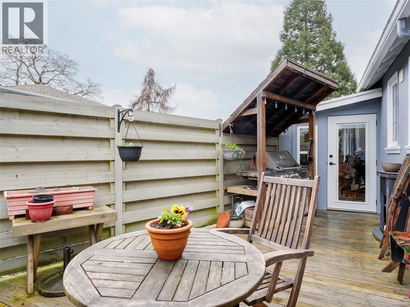 720 Sea Terr, Victoria