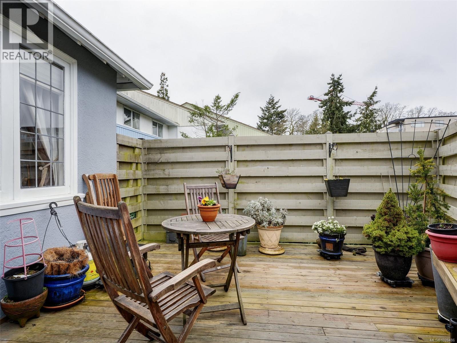 720 Sea Terr, Victoria