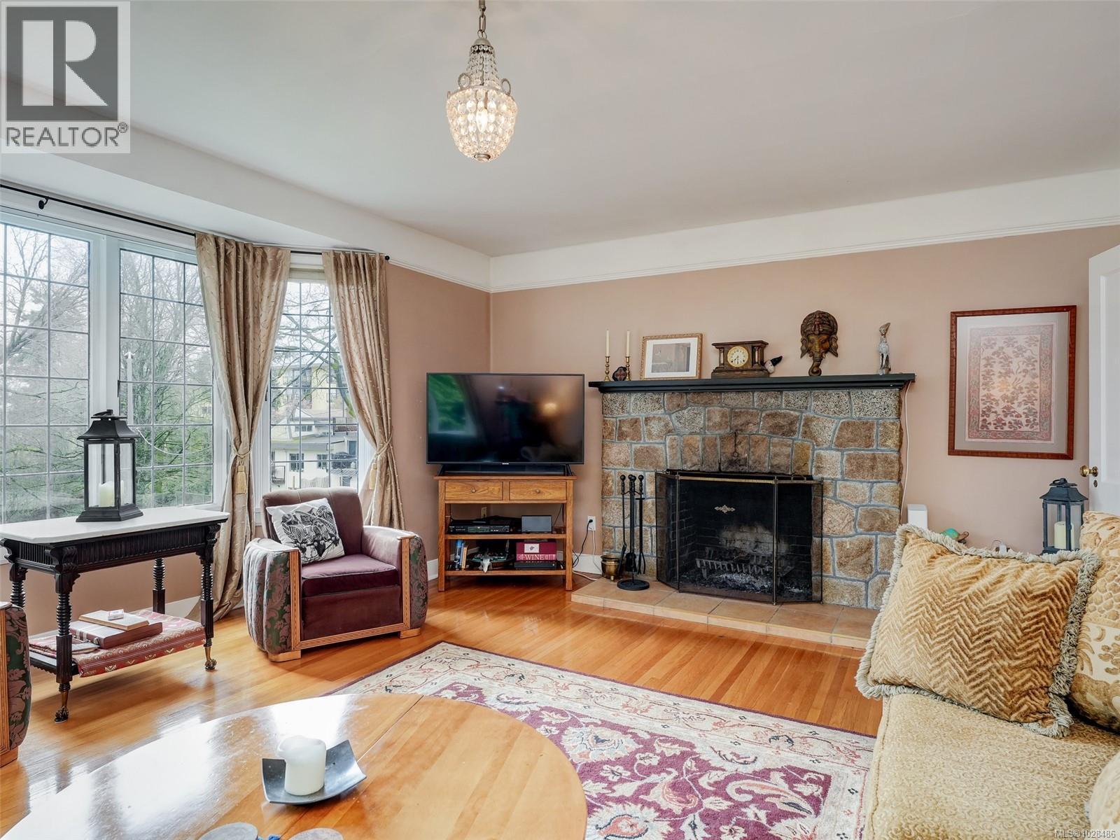 720 Sea Terr, Victoria