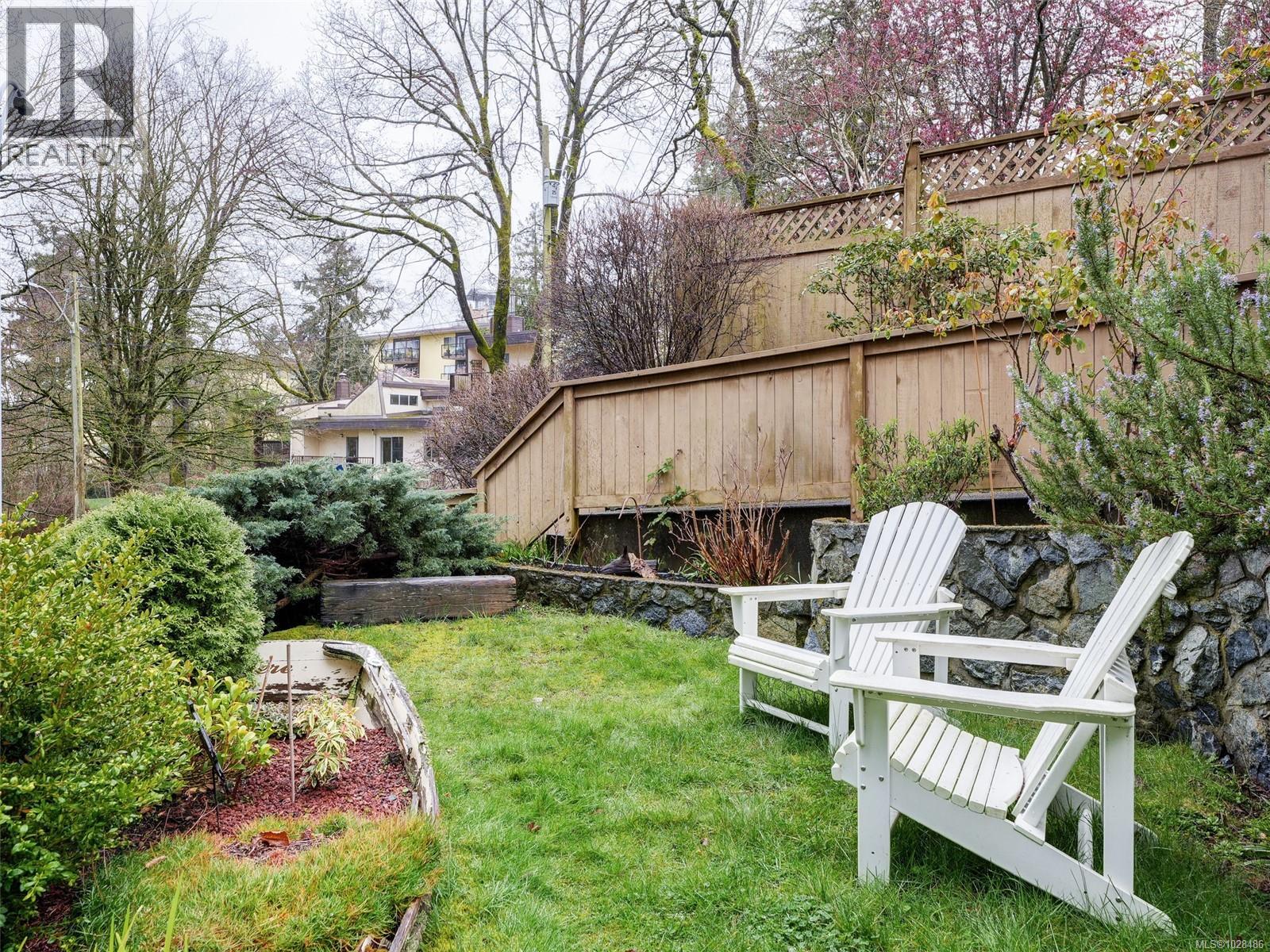 720 Sea Terr, Victoria