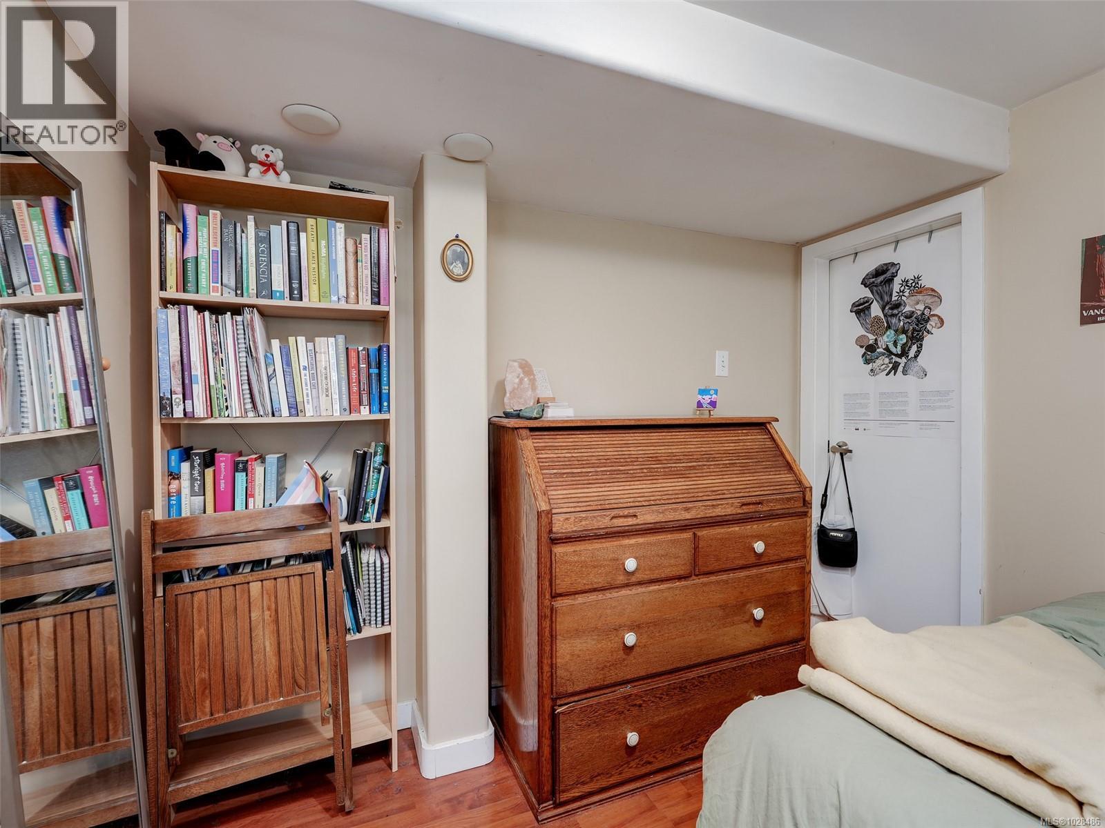 720 Sea Terr, Victoria