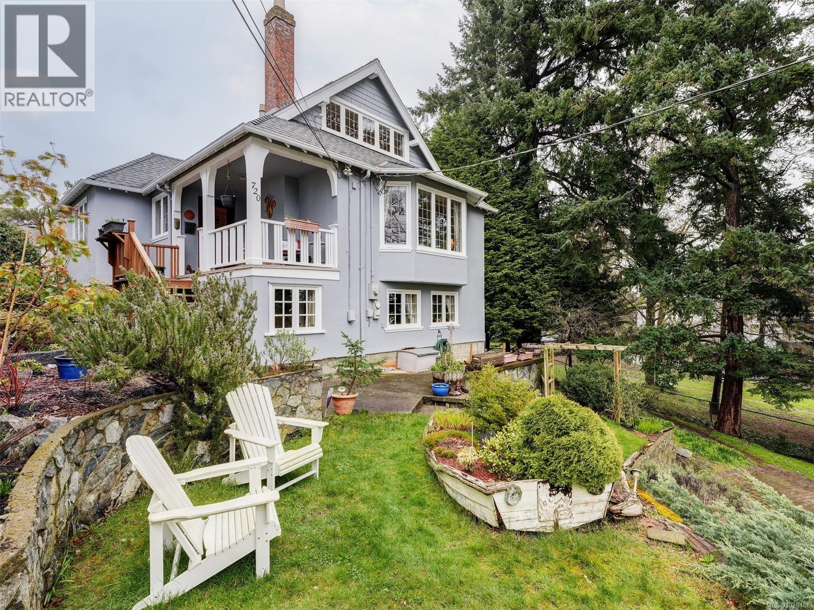 720 Sea Terr, Victoria